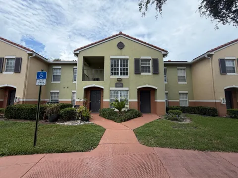 10336 Fox Trail Road S #1304