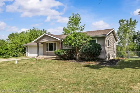 5176 Ray Road