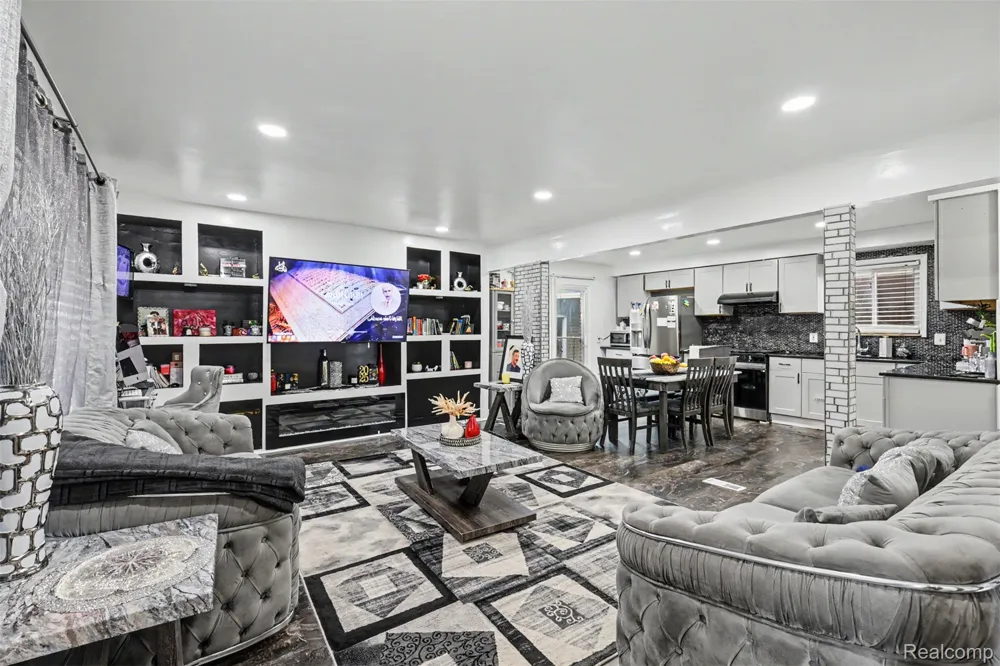 22722 Cobb Street Dearborn City, MI 48128