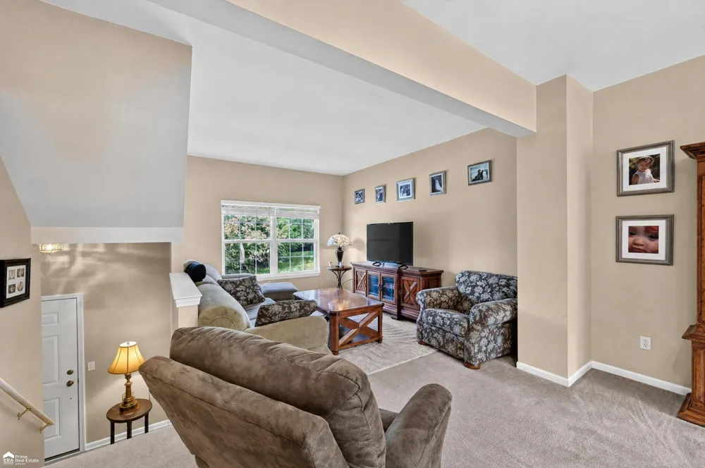 804 Eagle Drive Fenton City, MI 48430