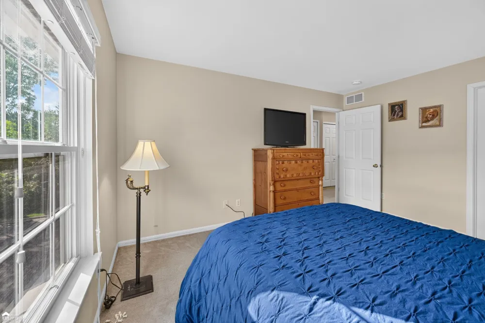 804 Eagle Drive Fenton City, MI 48430
