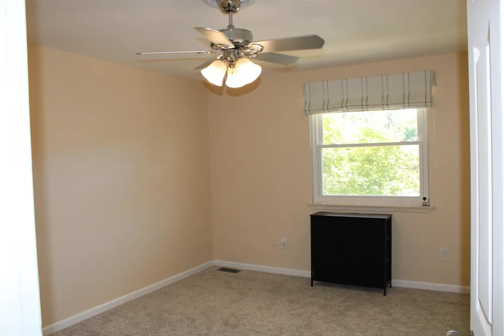 45731 Kensington Street Utica City, MI 48317