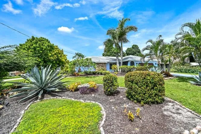 27640 Michigan Street Bonita Springs, FL 34135