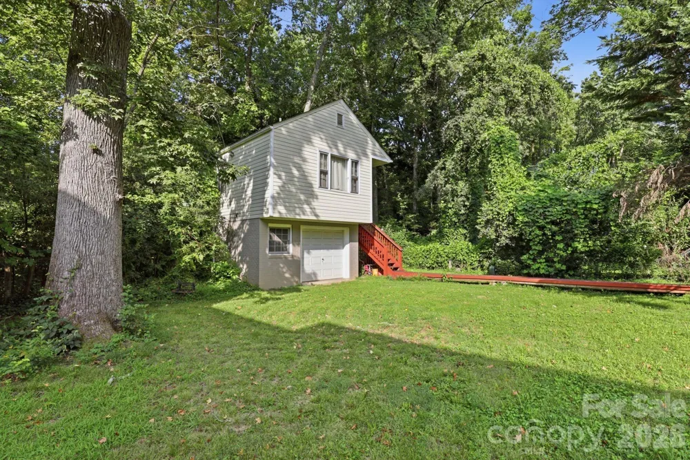 2316 Kingsbury Drive Charlotte, NC 28205