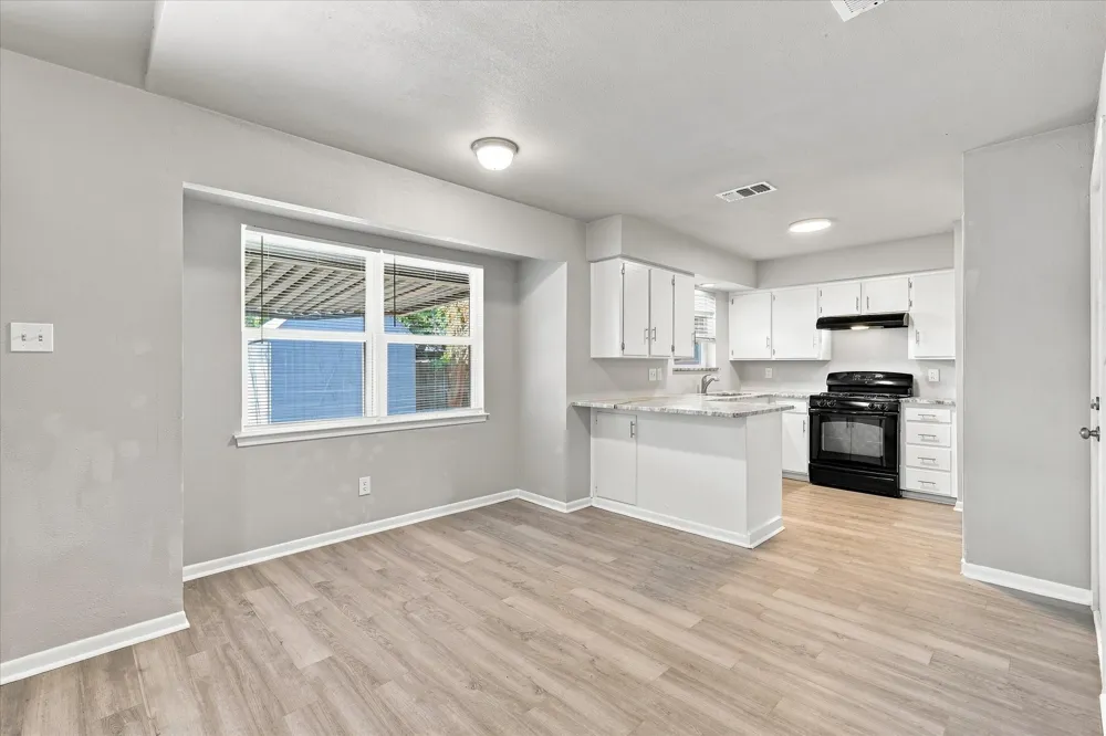 104 Stephen Drive Sanger, TX 76266