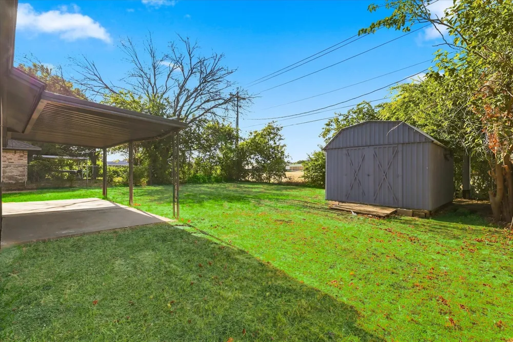 104 Stephen Drive Sanger, TX 76266
