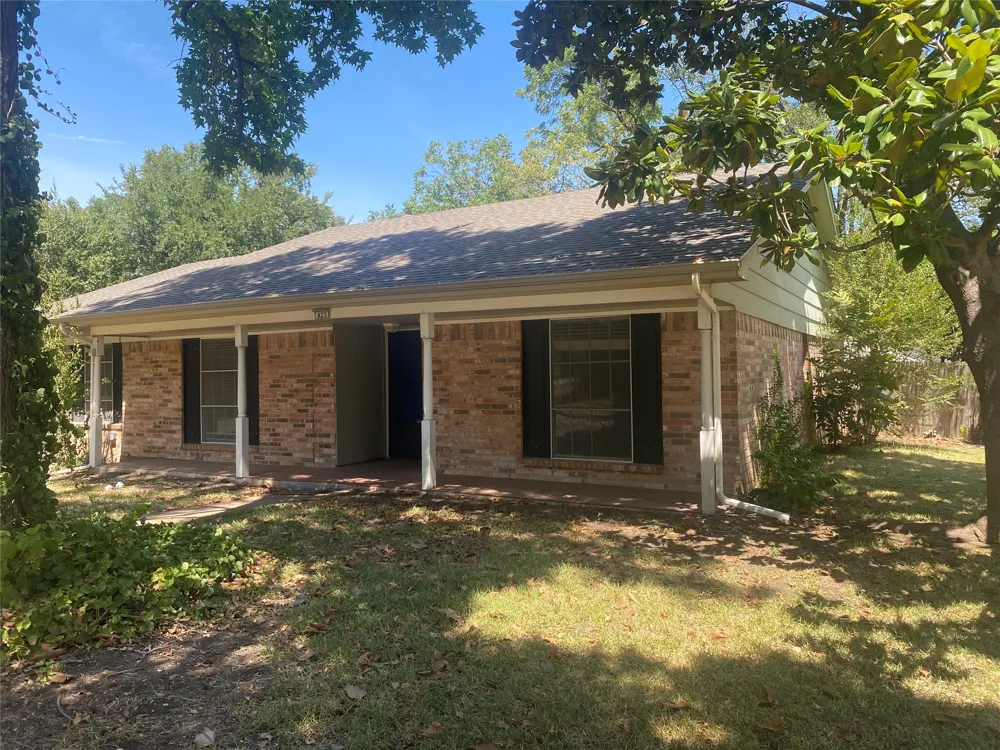 423 Shady Brook Place Richardson, TX 75080
