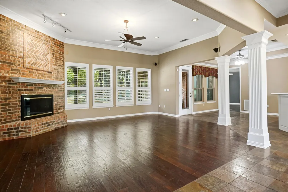 8998 Hilltop Road Argyle, TX 76226