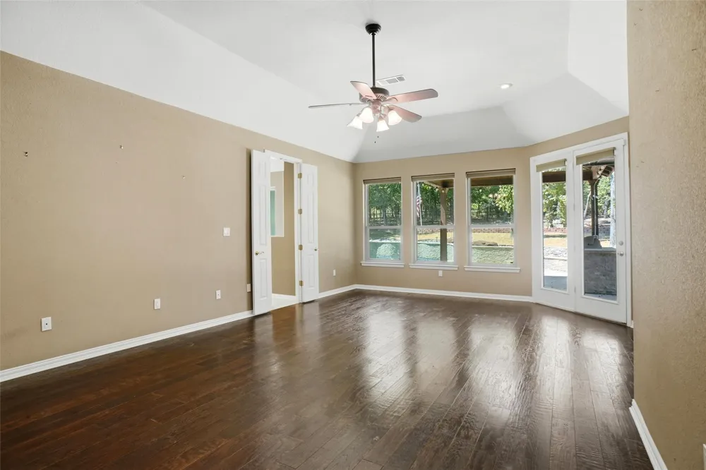 8998 Hilltop Road Argyle, TX 76226