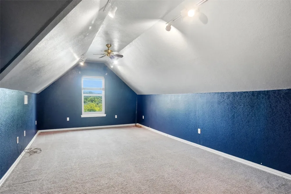 8998 Hilltop Road Argyle, TX 76226