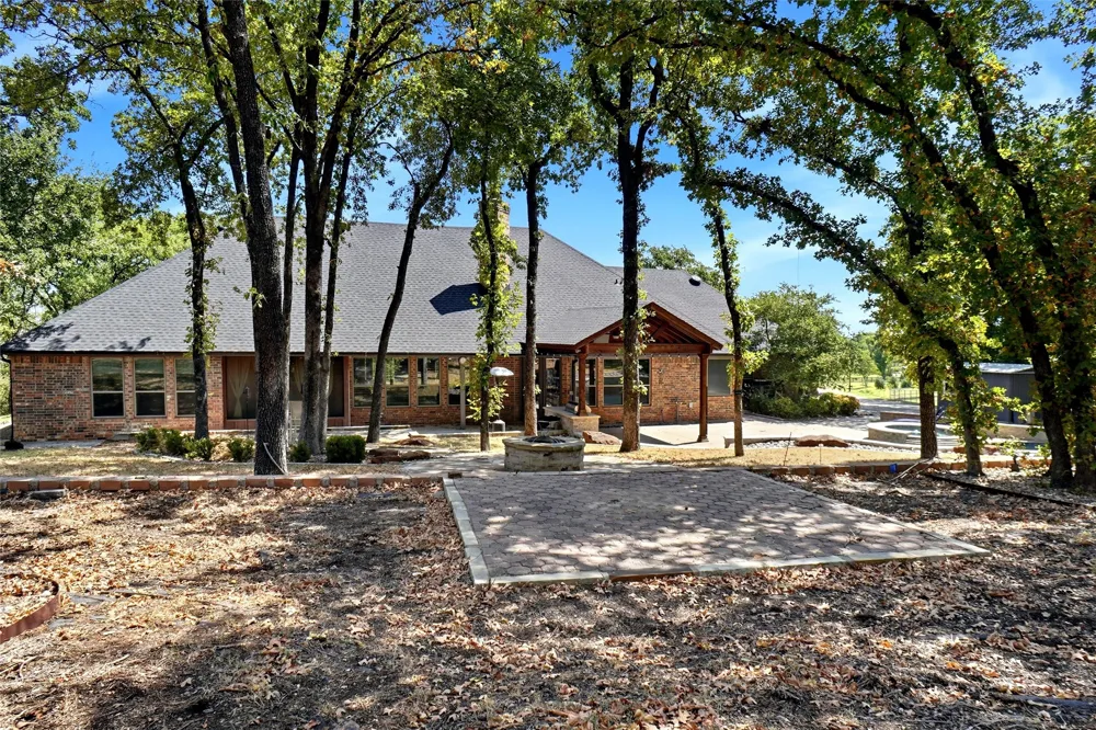 8998 Hilltop Road Argyle, TX 76226