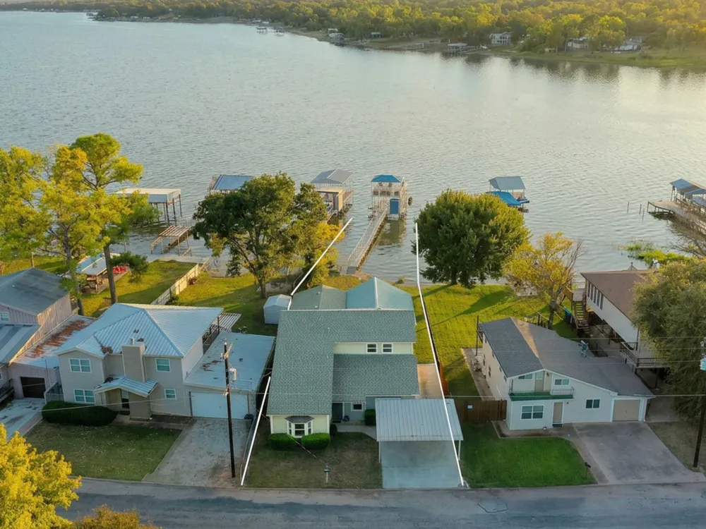 6771 Briar Road Azle, TX 76020