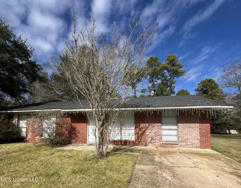 2711 E David Drive