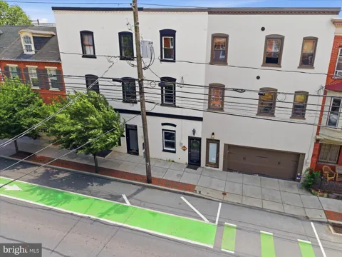 16 E WALNUT STREET