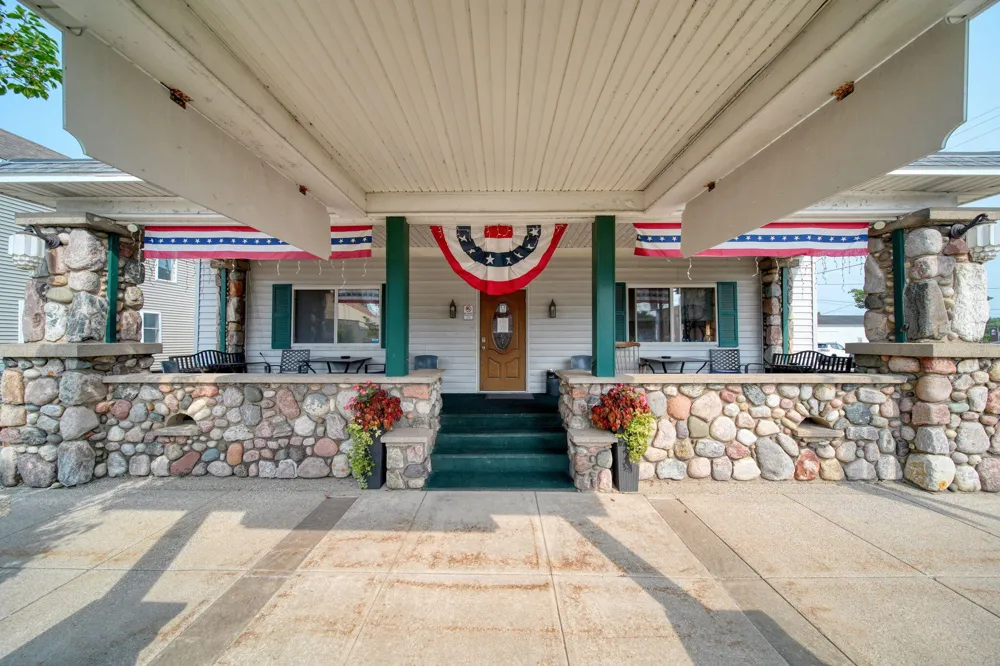 202 Main Street Evart, MI 49631