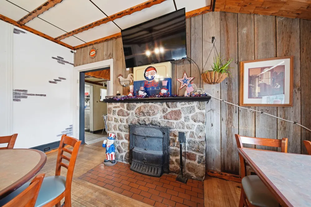 202 Main Street Evart, MI 49631