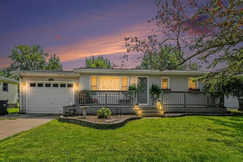 4562 Vista Drive