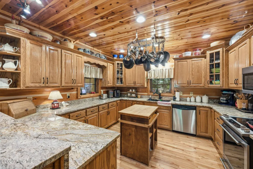 105 Double Branch Trail Murphy, NC 28906