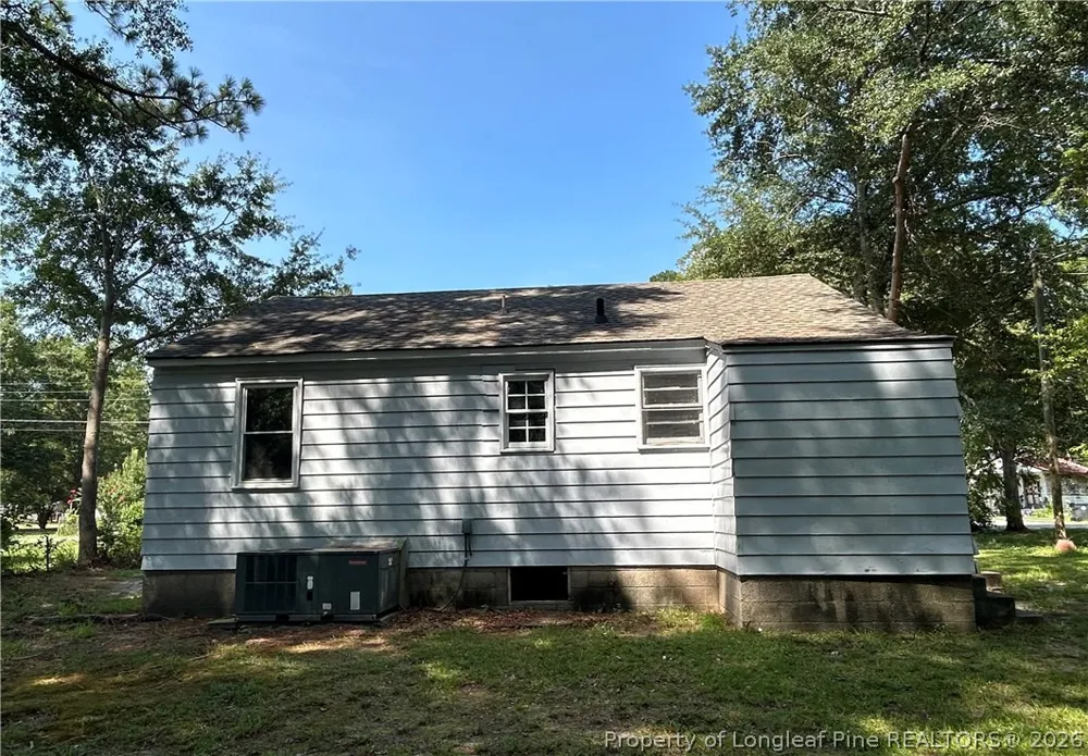 604 Forrest Street Raeford, NC 28376