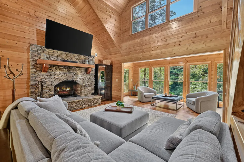 46 Private Drive Ellijay, GA 30536