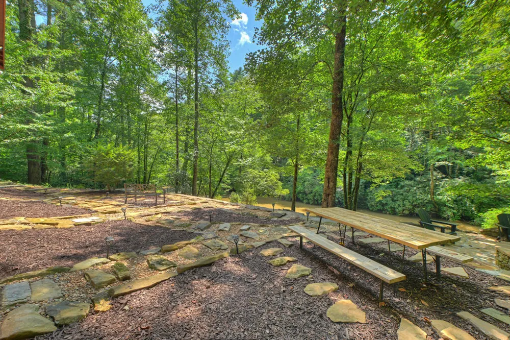46 Private Drive Ellijay, GA 30536