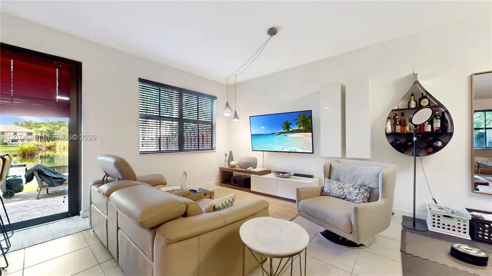 12365 S Village Cir Davie, FL 33325