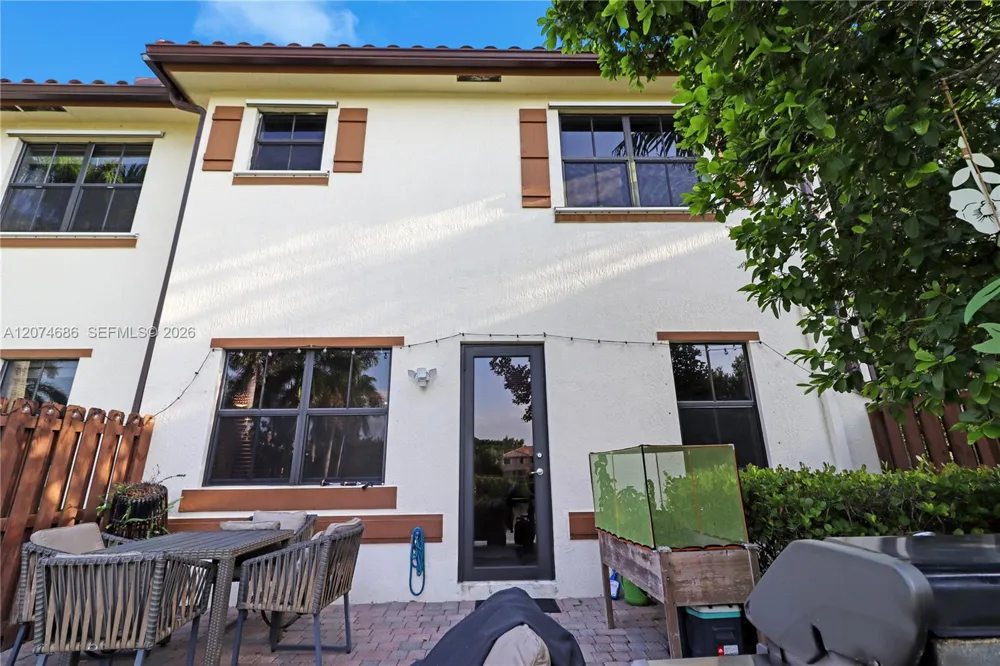12365 S Village Cir Davie, FL 33325