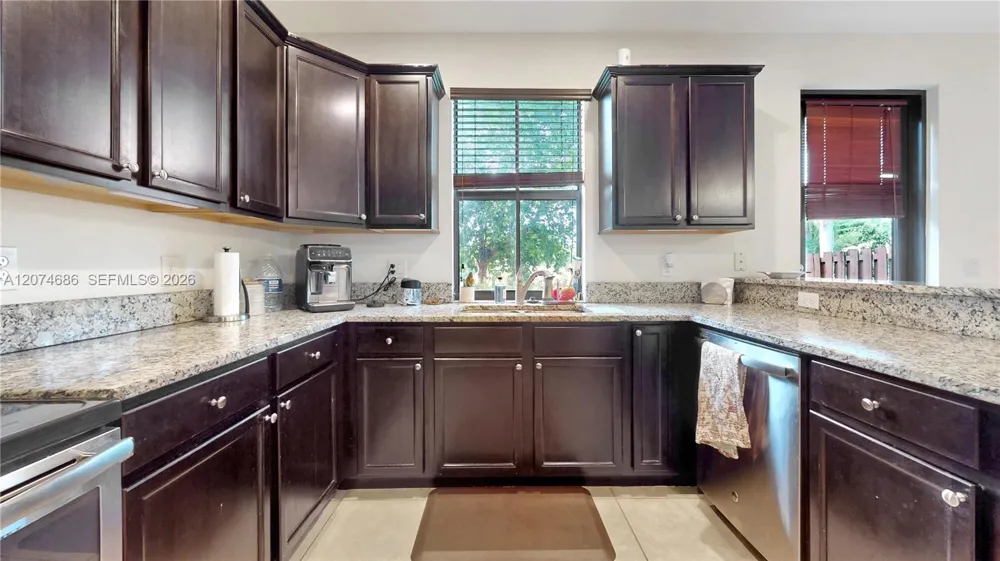 12365 S Village Cir Davie, FL 33325