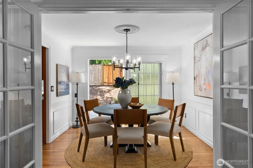 24717 SE 45th Pl Issaquah, WA 98029