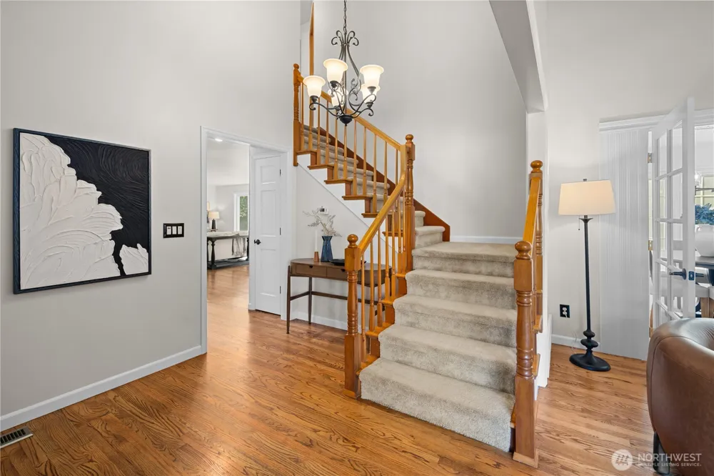 24717 SE 45th Pl Issaquah, WA 98029