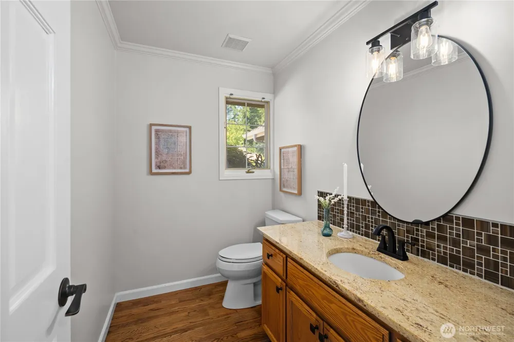 24717 SE 45th Pl Issaquah, WA 98029
