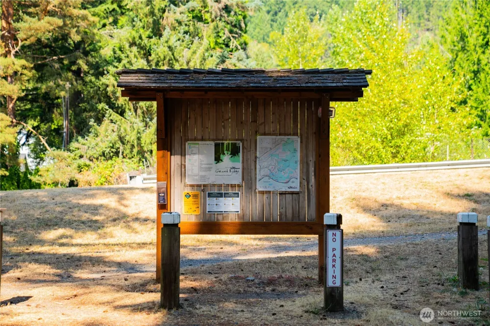 24717 SE 45th Pl Issaquah, WA 98029