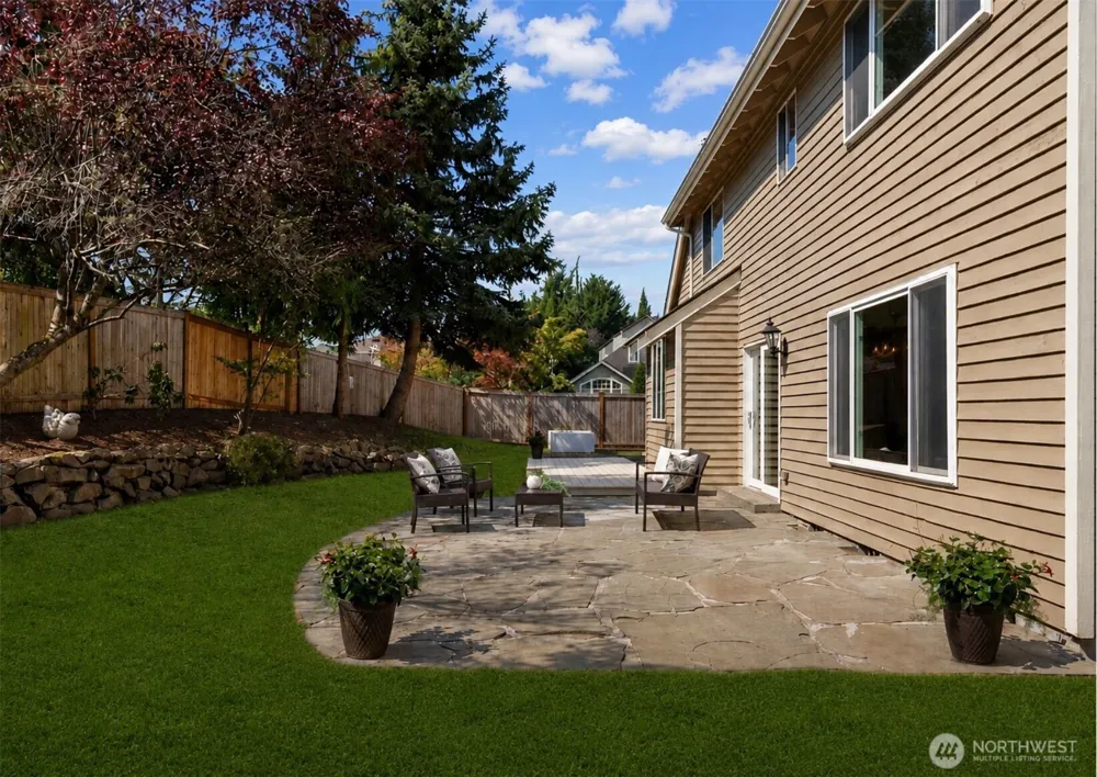 24717 SE 45th Pl Issaquah, WA 98029
