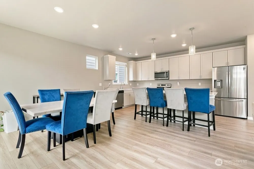 939 Vine Maple Street SE Lacey, WA 98503
