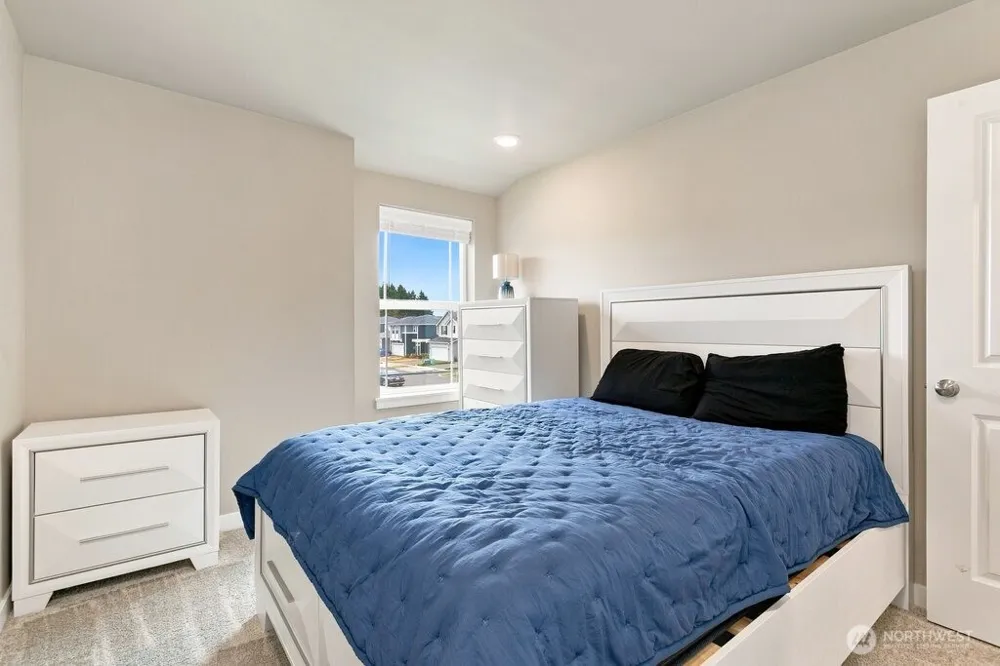 939 Vine Maple Street SE Lacey, WA 98503