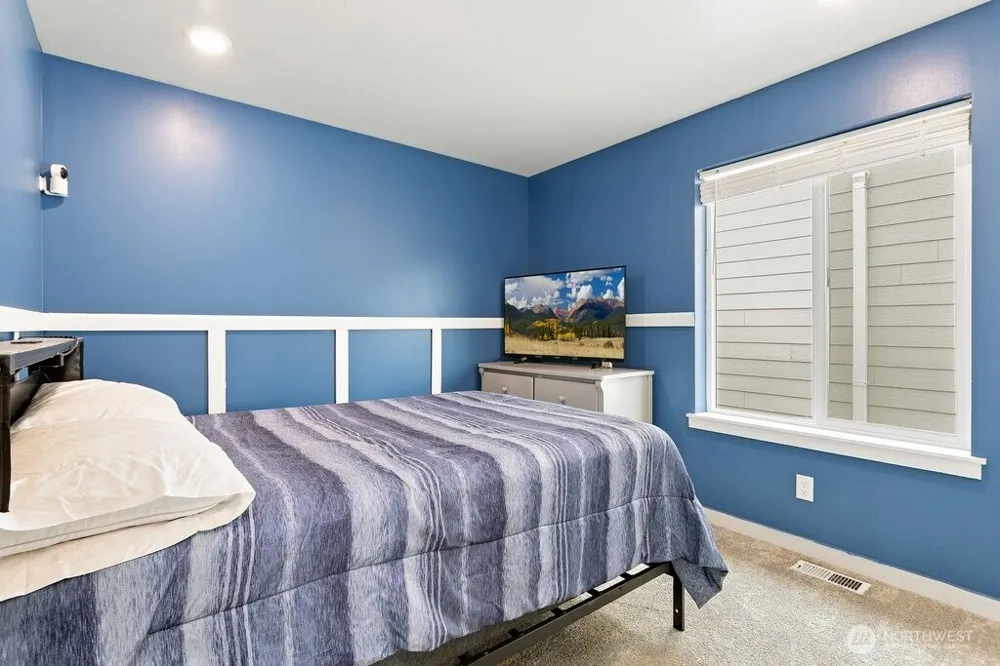 939 Vine Maple Street SE Lacey, WA 98503