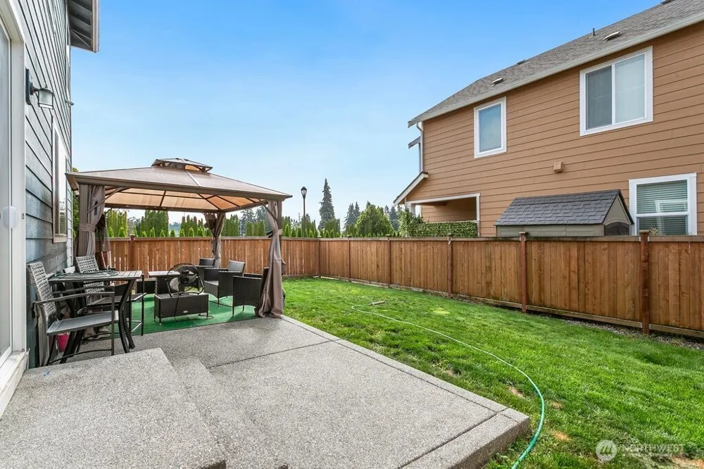 939 Vine Maple Street SE Lacey, WA 98503