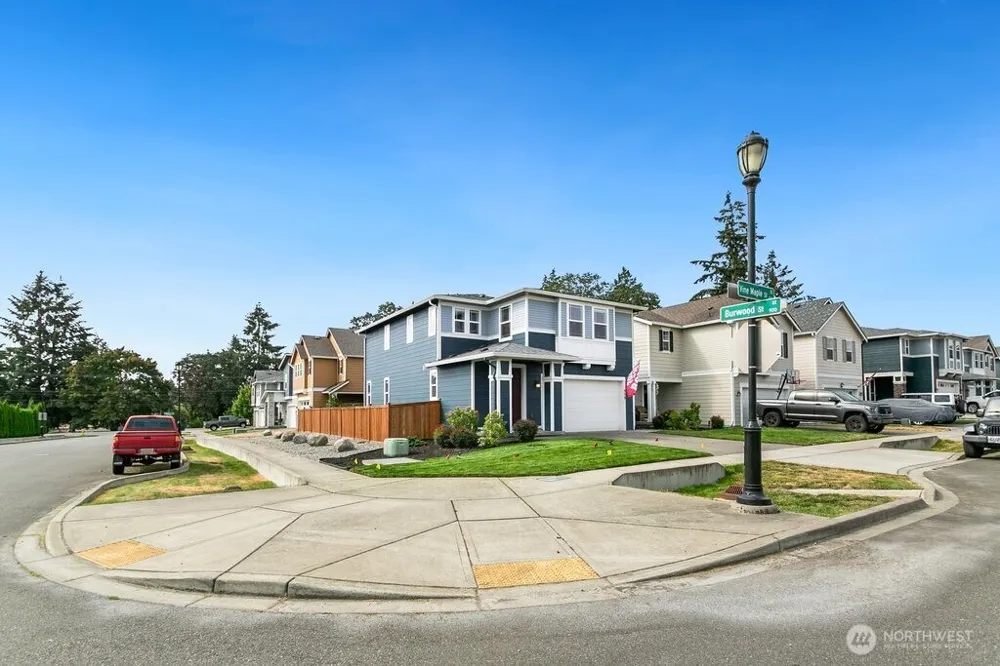 939 Vine Maple Street SE Lacey, WA 98503