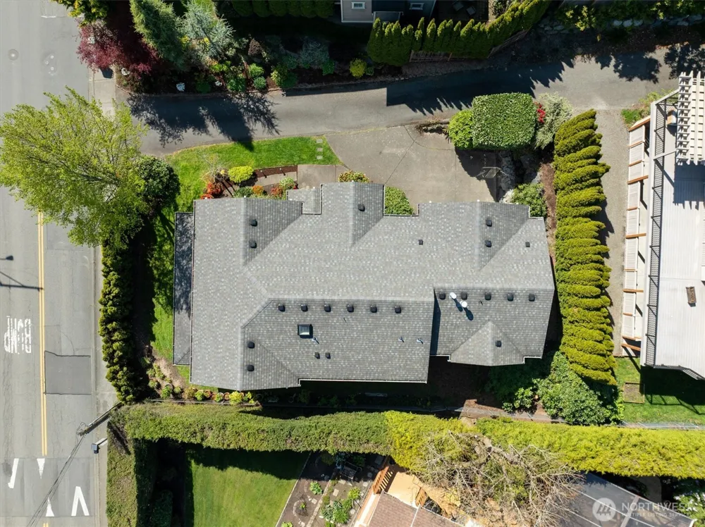 412 15th Avenue Kirkland, WA 98033