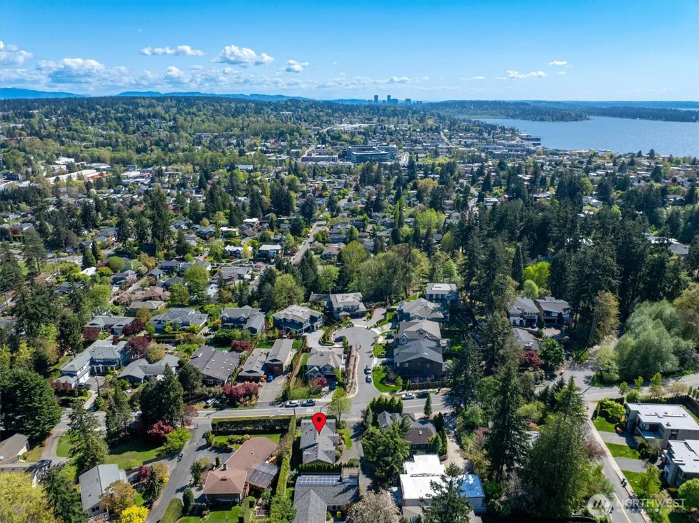 412 15th Avenue Kirkland, WA 98033