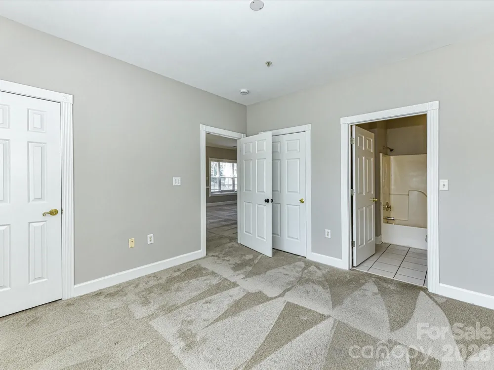 8658 Coralbell Lane Charlotte, NC 28213