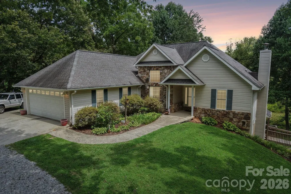 1414 Kanuga Road Hendersonville, NC 28739