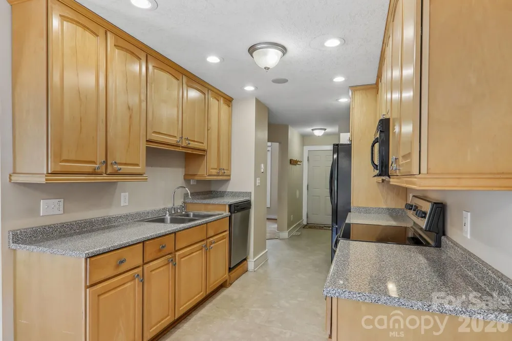 1414 Kanuga Road Hendersonville, NC 28739