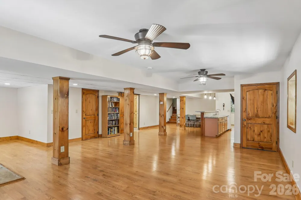 1414 Kanuga Road Hendersonville, NC 28739