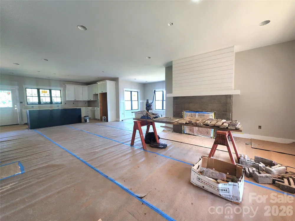 10 Setter Lane Weaverville, NC 28787