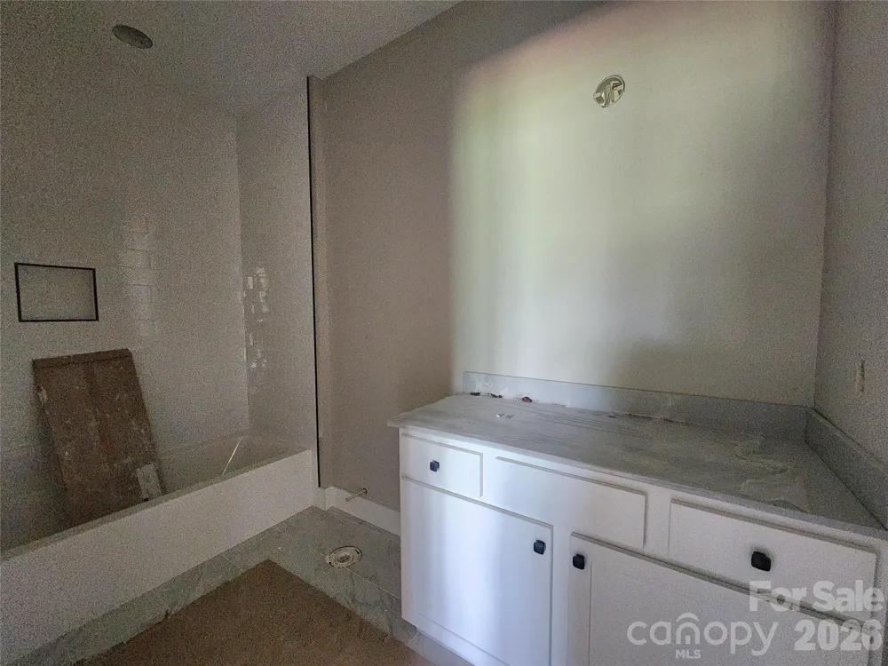 10 Setter Lane Weaverville, NC 28787