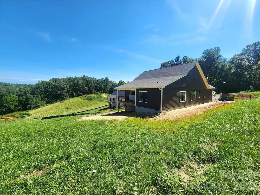 10 Setter Lane Weaverville, NC 28787