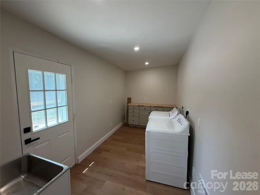 4318 Raney Way Charlotte, NC 28205