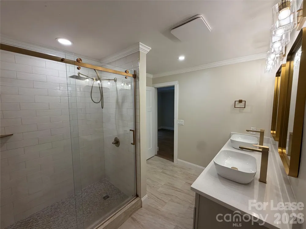 4318 Raney Way Charlotte, NC 28205