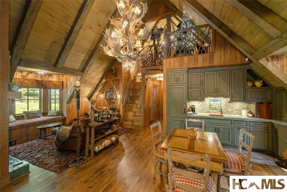 539 Foreman Road Highlands, NC 28741